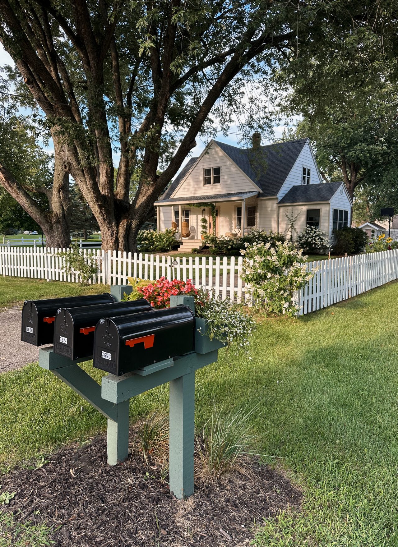 Adding Curb Appeal with a Mailbox Refresh